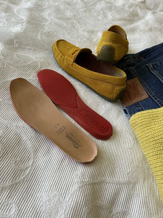 Продам мокасини жіночі р. 39 замшеві