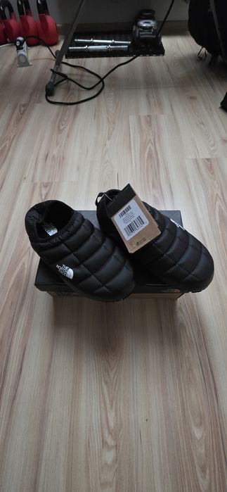 Kapcie puchowe the north face