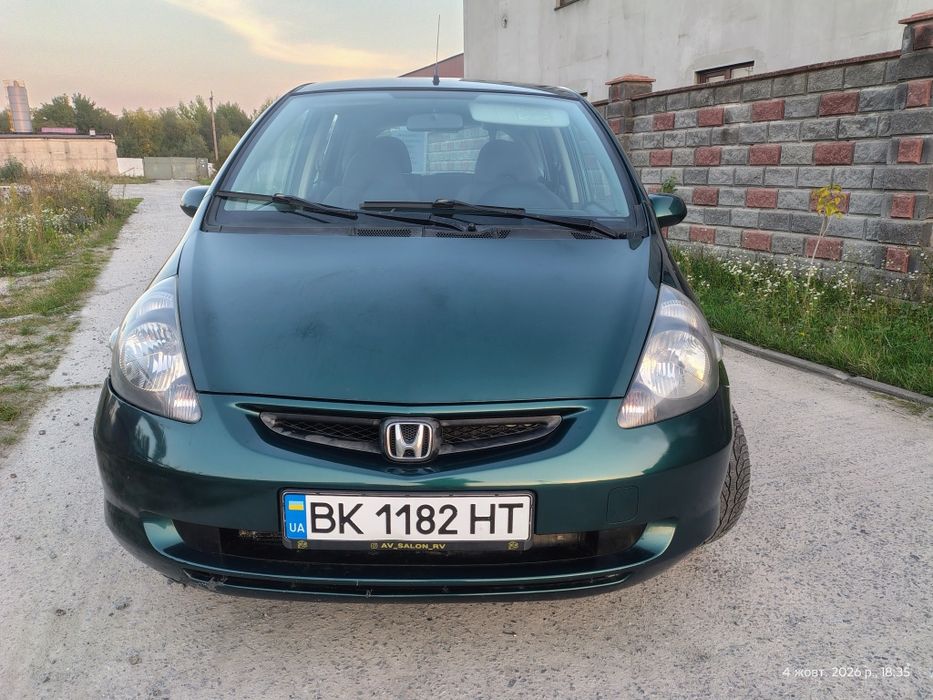 Honda jazz 2002 рік 1.3 механіка