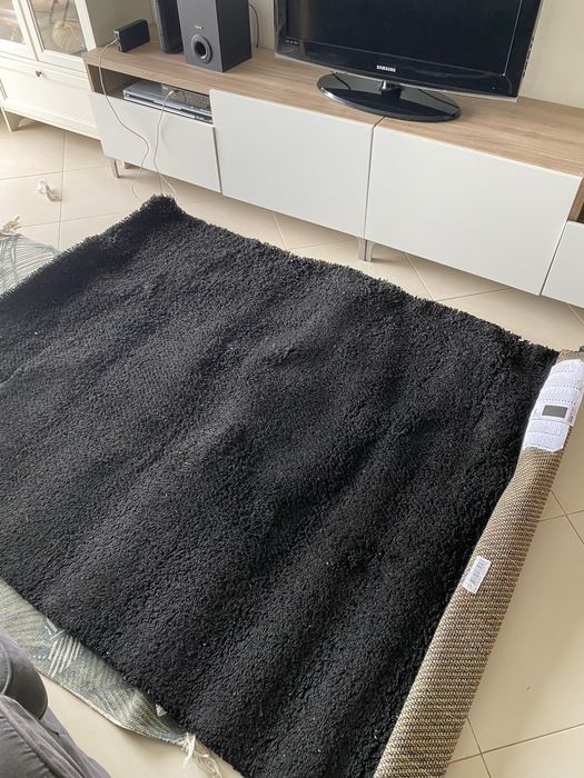 Tapete preto Hampen do Ikea