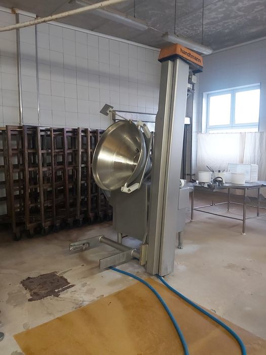 Nadziewarka HANDTMANN VF 200