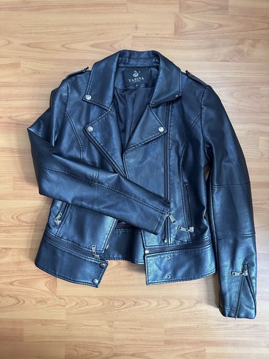 Шкіряна куртка розмір S