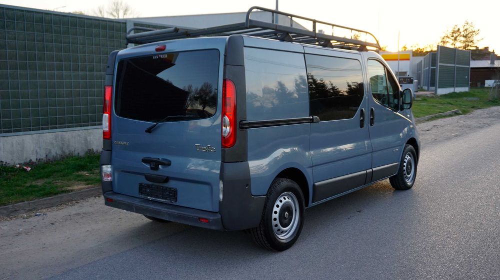 Renault Trafic 2.0 115 km ** Bagażnik Dachowy ** Sprowadzony ** Klima