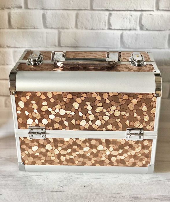 Б'юті-кейс валіза для майстра алюмінієва з розсувними полицями