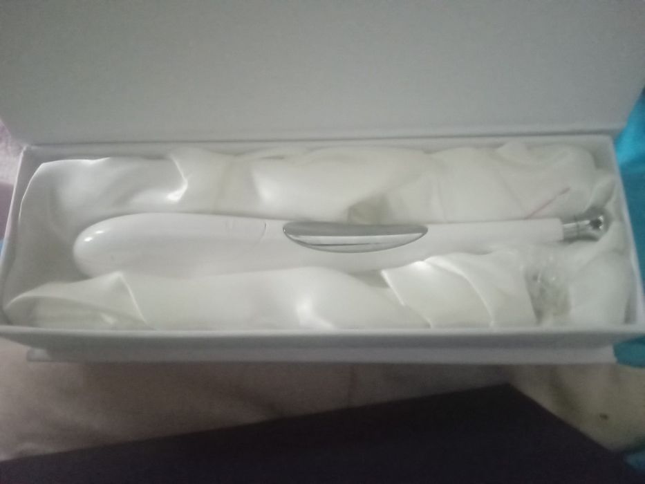 Blooming Skin  Conceito de rejuvenescimento ...