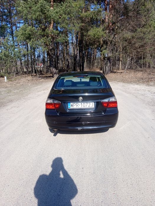 BMW E90 320i 2.0 benzyna