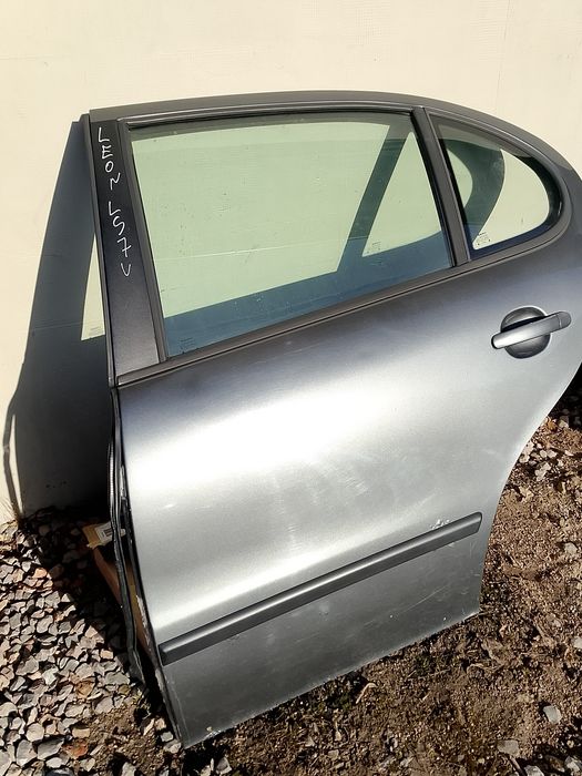 Drzwi Seat Leon 1 ,Toledo 2 ,kod lakieru LS7U