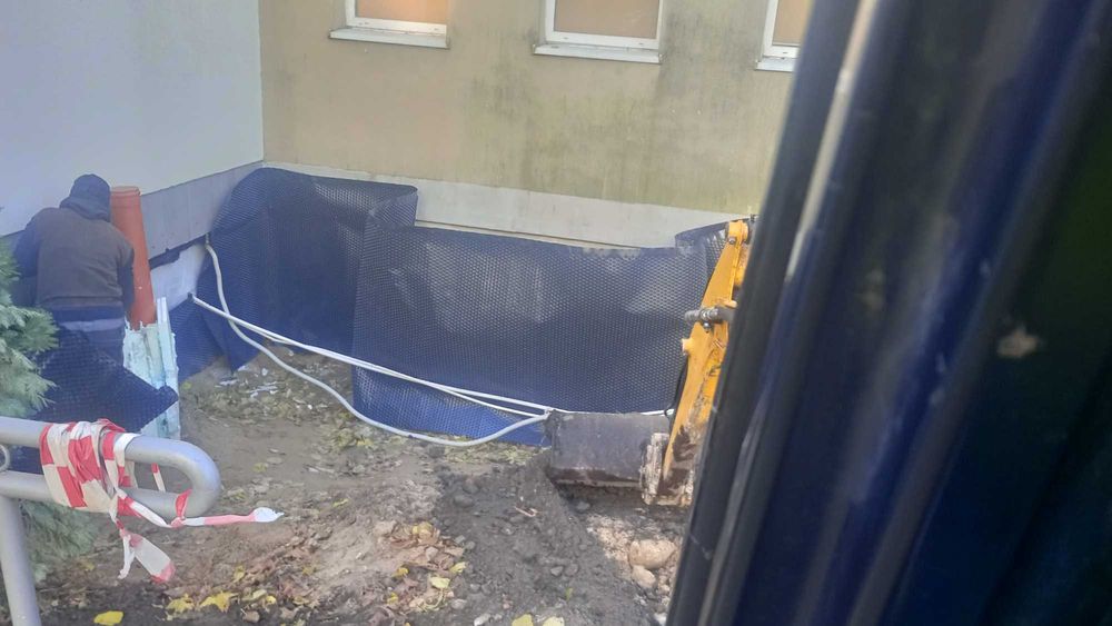 Usługi wodno-kanalizacyjne drenaż odwodnienia wykopy mini koparka jcb