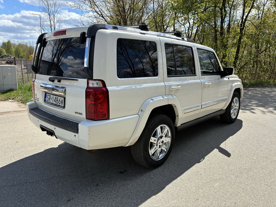 Commander 5,7 Hemi