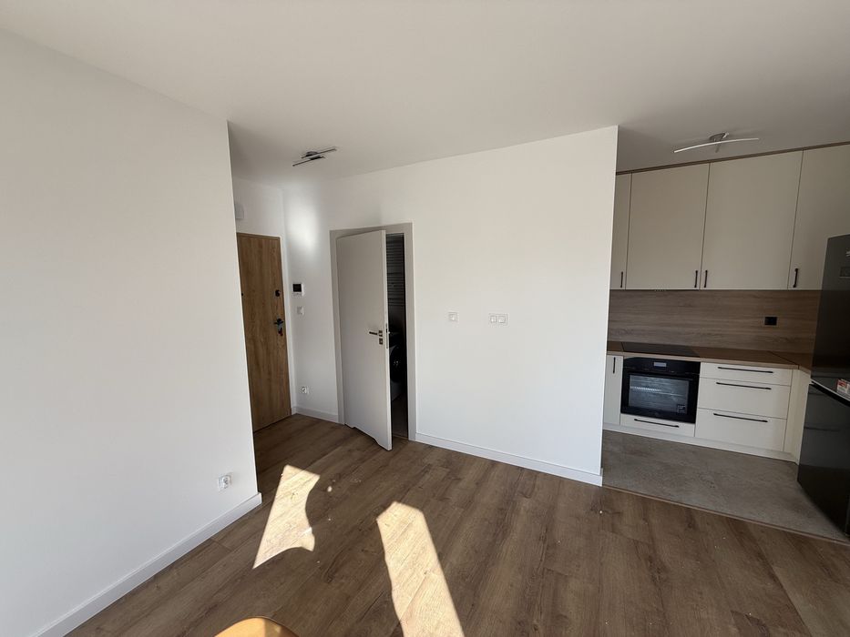 Słoneczne, swieżo wykonczone, w idealnej lokalizacji