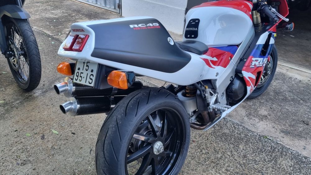 Honda rvf750  rc45 1997