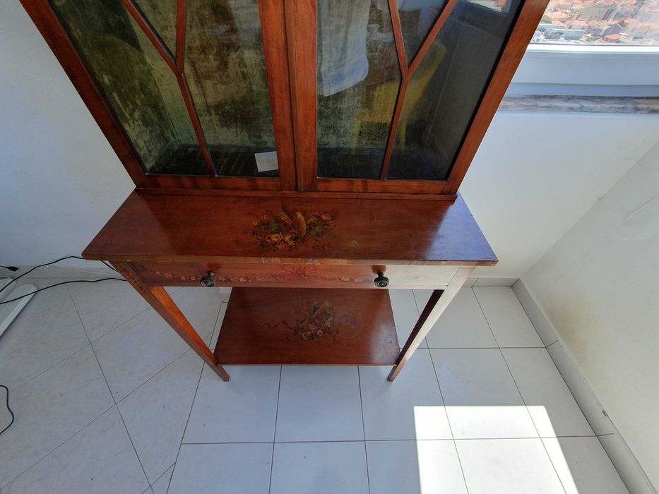 Movel vitrine antiguidade