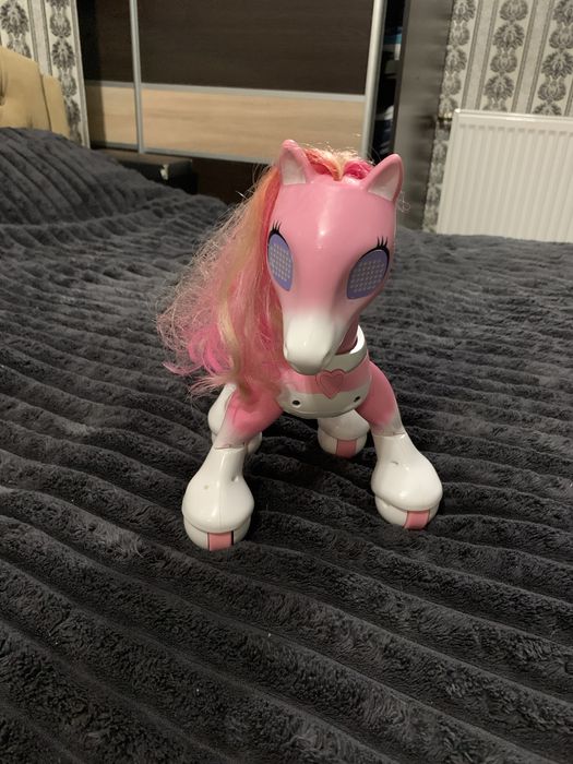 Игрушка интерактивная лошадка конячка