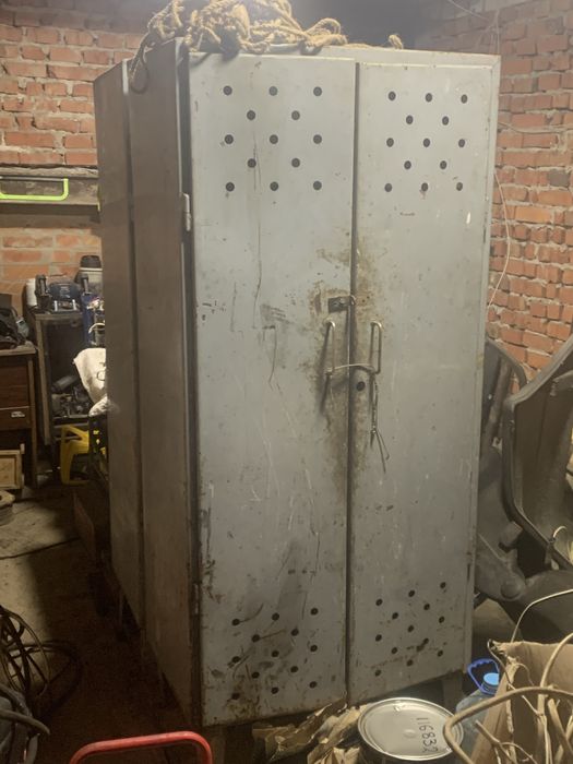 Шкафчик для раздевалки металический