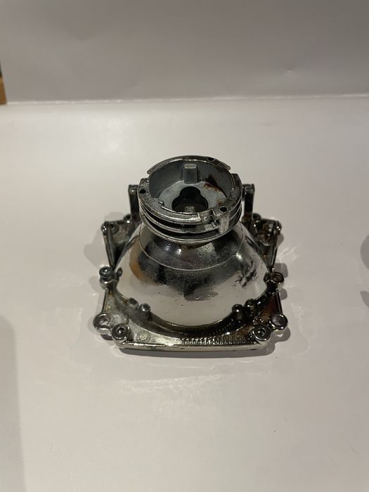 Odbłyśnik volvo s40 regeneracja