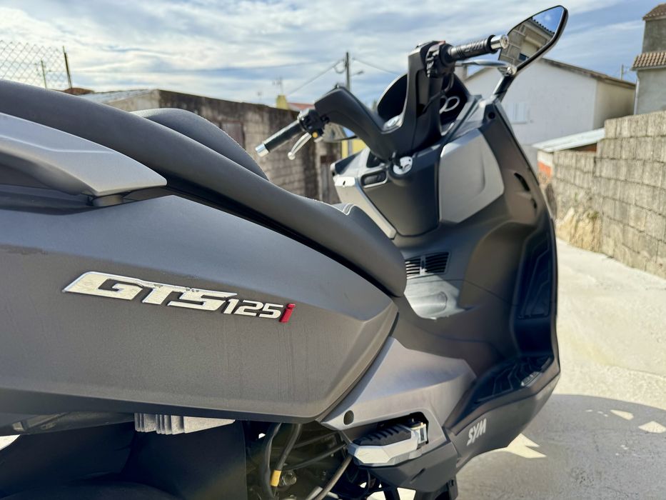 Scooter 125 SYM GTS 125i 2013