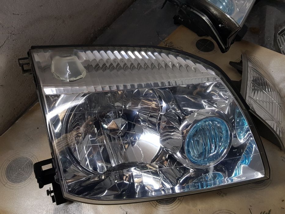 Відновлення фар поліровка фар