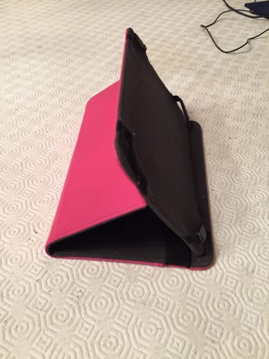 7-inch pink tablet case in good condition64740623778179121
