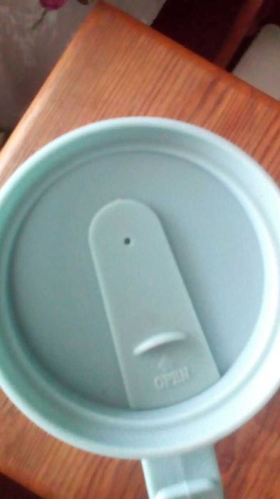 Кружка термос пластмасовая 400мл.