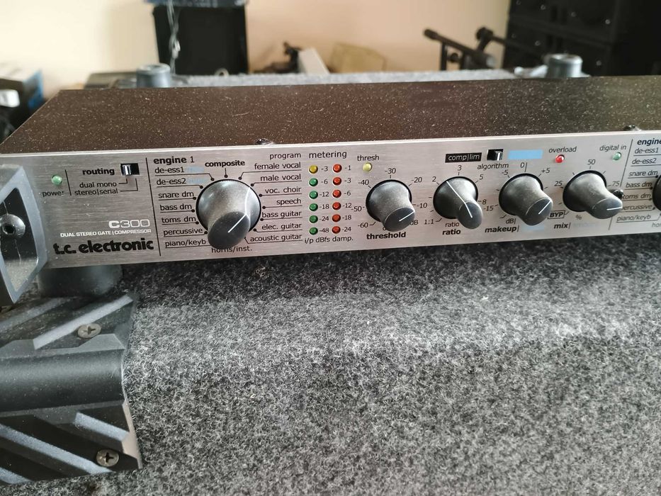 Bramka szumów i kompresor t.c. electronic C300 DUAL STEREO GATE i Compressor