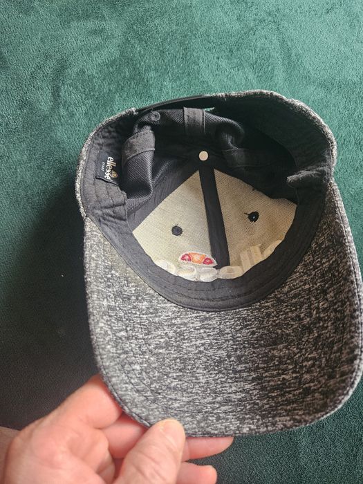 Czapka turystyczna sportowa ellesse