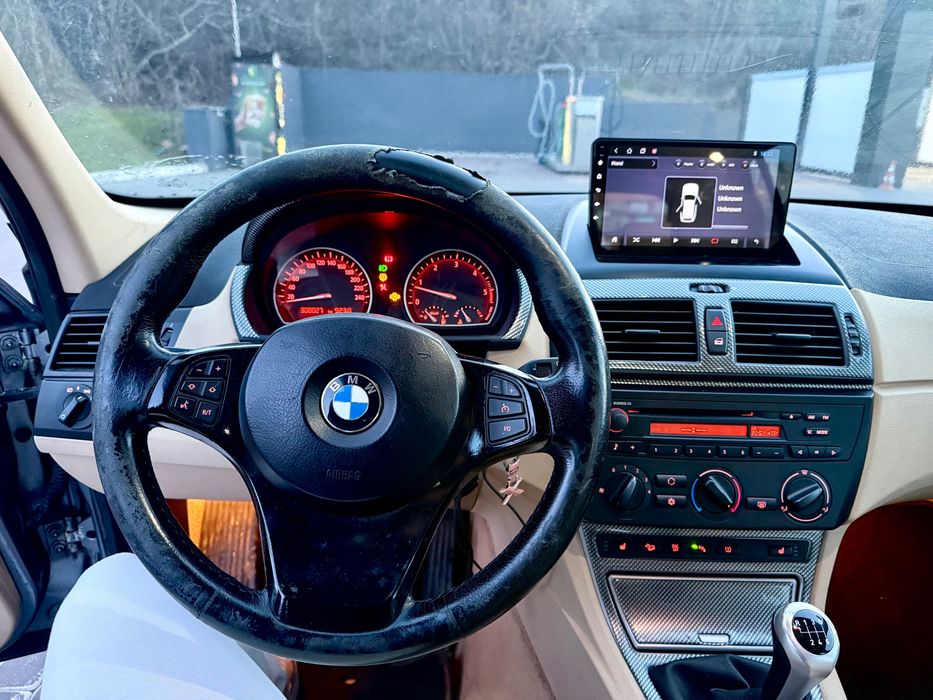 BMW X3 військовим