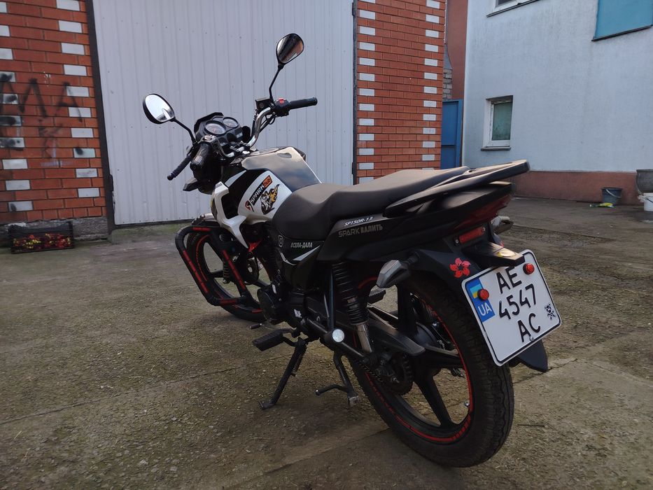 Продам мотоцикл spark 150 r13 оформление сразу