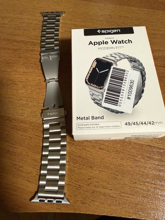Продам ремінець на Apple Watch Spigen