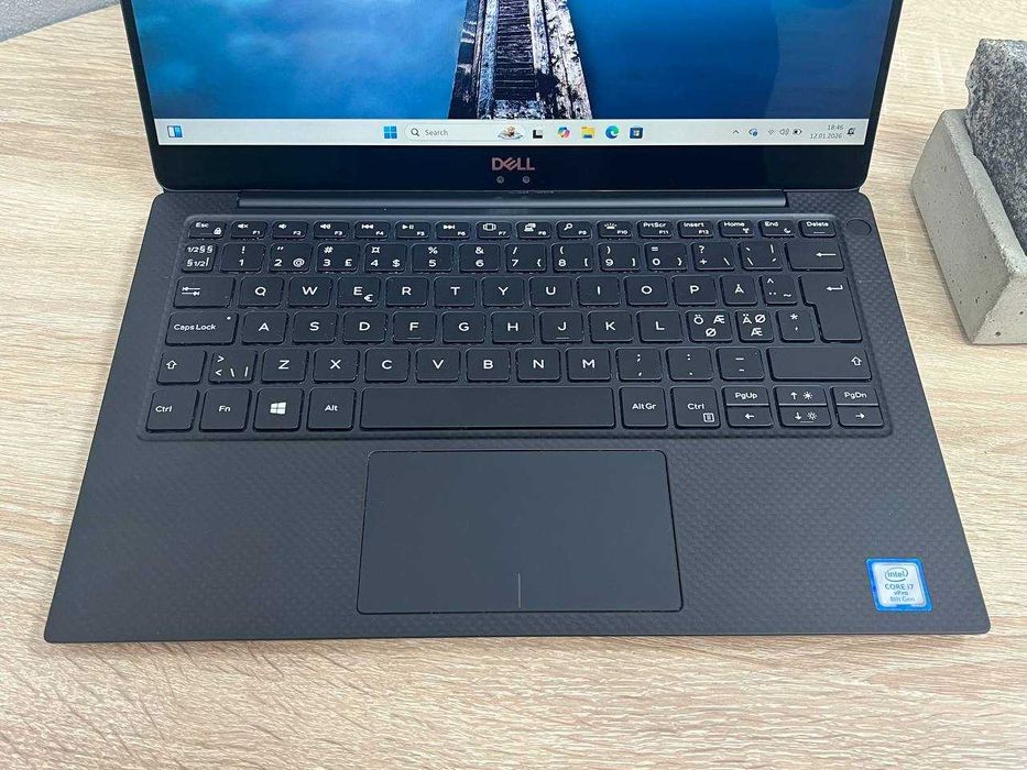 Офісний ноут Dell XPS 13.3`FullHD i7-8650/DDR3 16GB/SSD 256GB Нова АКБ