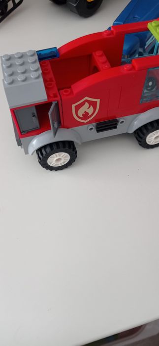 Zestaw zabawek LEGO, Hot Wheels betoniarka i helikopter