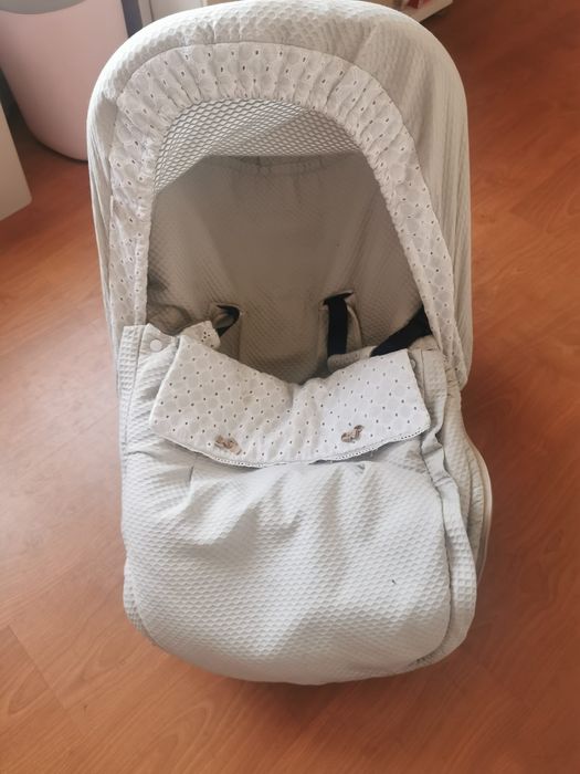 Carrinho de bebé completo