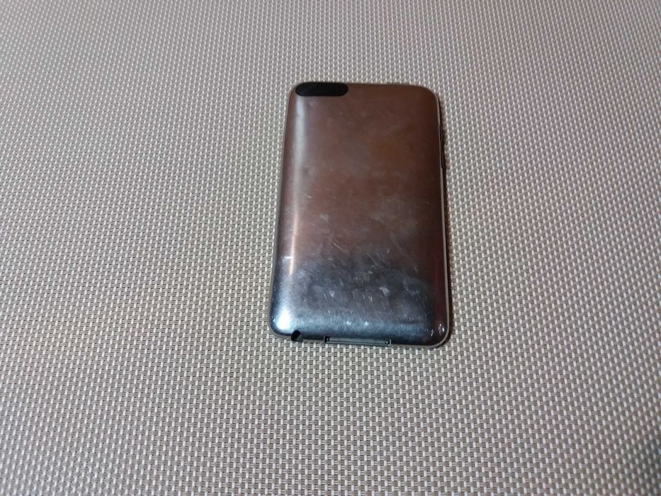 iPod touch 3 32гб (mc008fd) icloud чистый