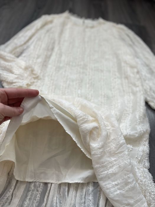 Святкова молочна  сукня