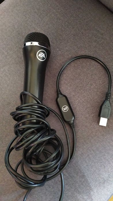 Mikrofon USB Logitech EA Games do konsoli komputera karaoke E-UR20