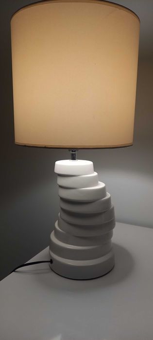 Lampa nocna jasny abażur