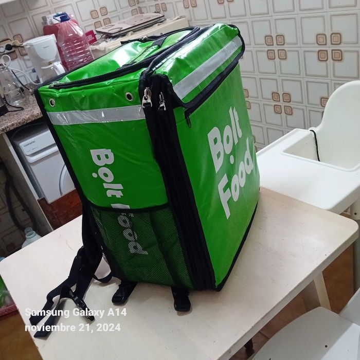 Vendo saco de comida Bolt food