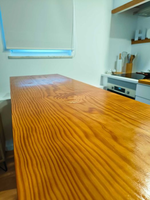 Balcão Bar + 2 Bancos