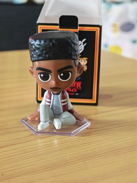 Boneco Lucas stranger things