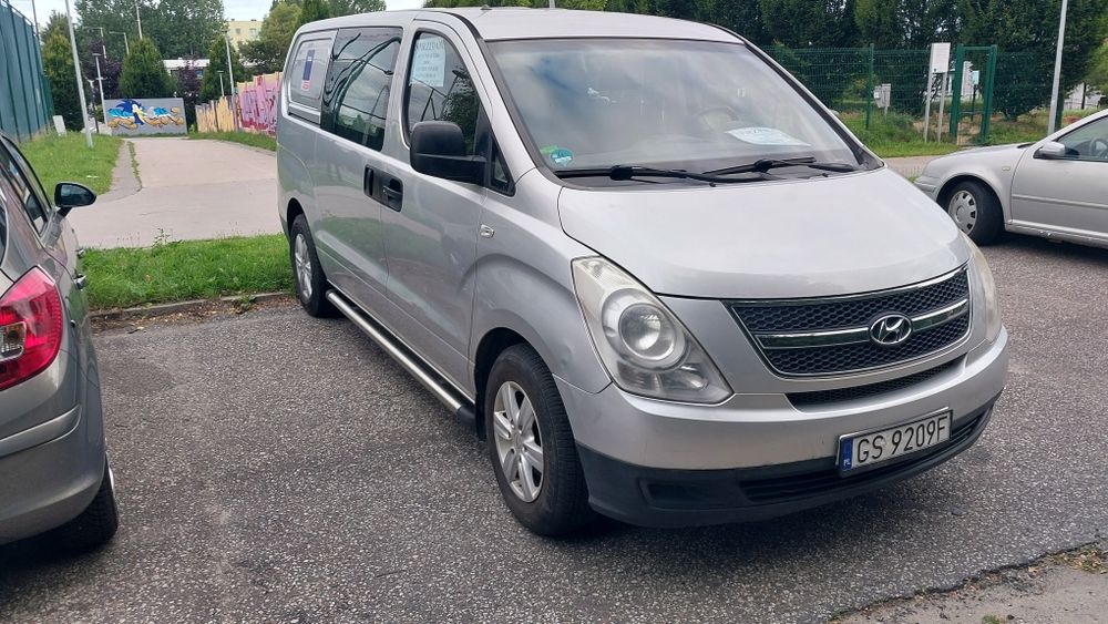 Hyundai H 300 2,5 CRDI 2008 r. Brygadówka 6 osobowa. Hak.
