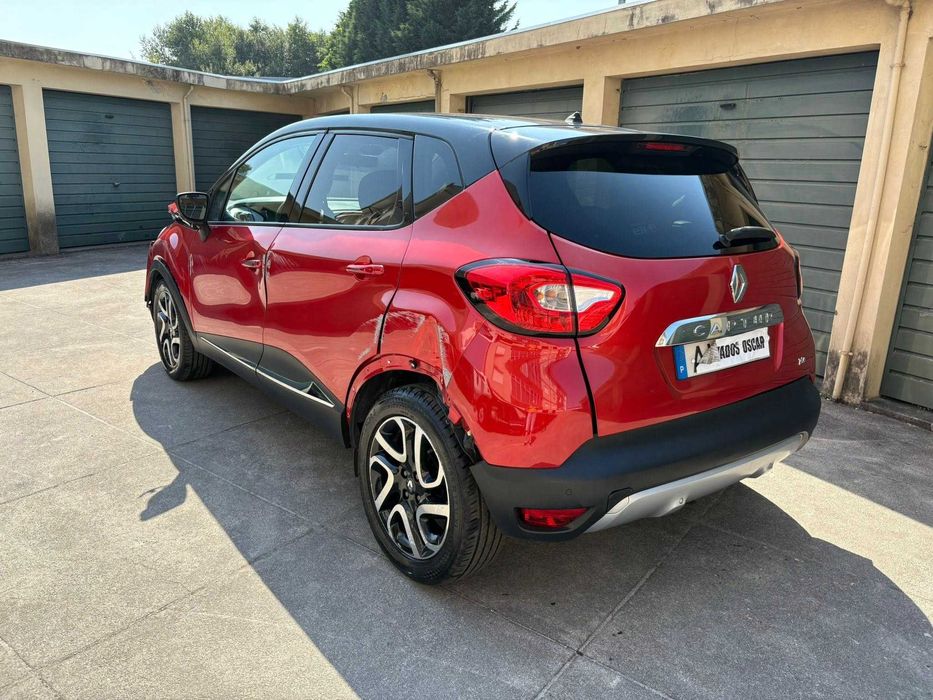 RENAULT CAPTUR 1.2 TCe 120cv Cx. Automática