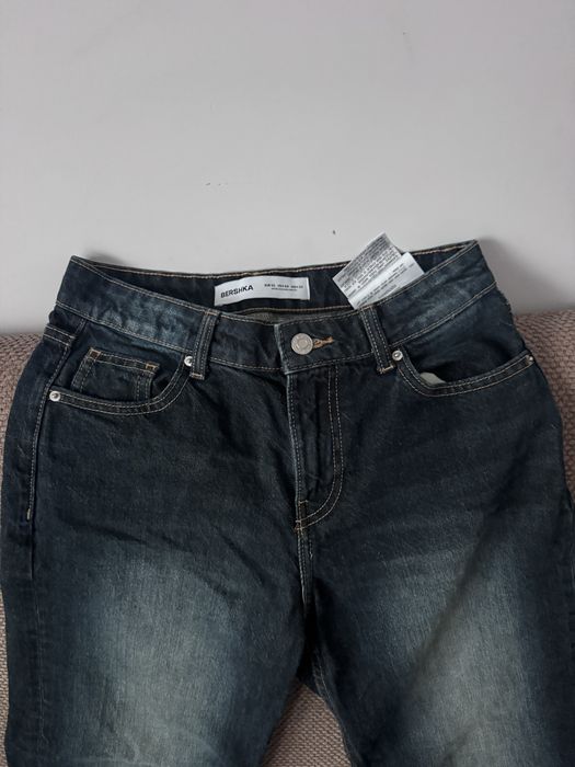Spodnie Jeansy o kroju wide leg bershka 32