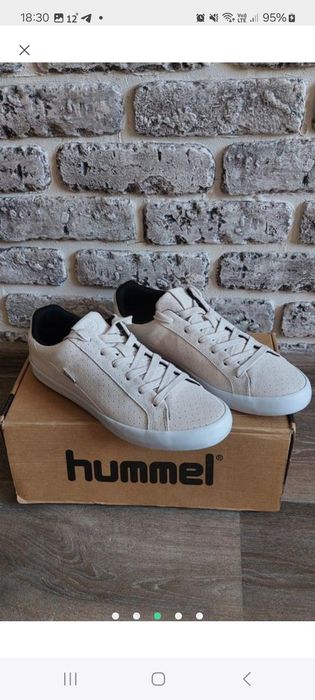 Продам жiночi замшевi кросiвки  бренду HUMMEL