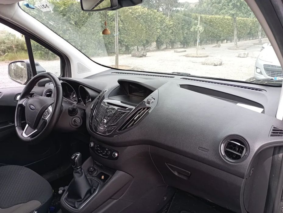 Ford Tourneo Courier1.5 Tdci 2017 para Peças