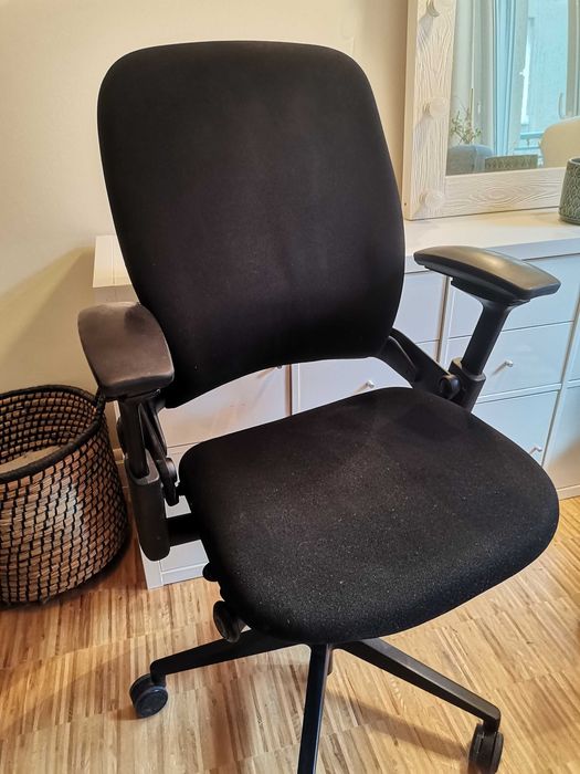 Fotel obrotowy Steelcase Leap2 /nowy około 8000zł