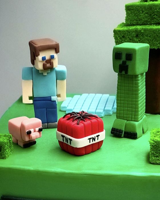 Figurki z masy cukrowej + napis + cyfra Zestaw na tort Minecraft