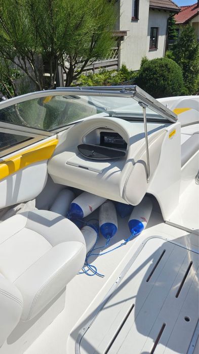 Motorówka Mariah SX19 (2007) - silnik Mercury 135 KM + przyczepka