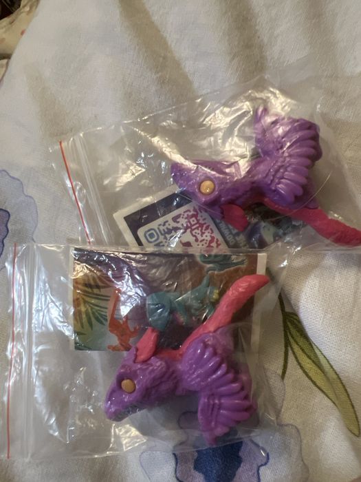 jurassic world kinder joy dinozaury