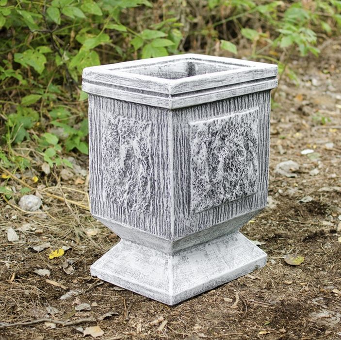 Урны бетонные ,вазоны ,столбы рабица,дорожный бордюр