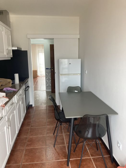 Quartos em peniche