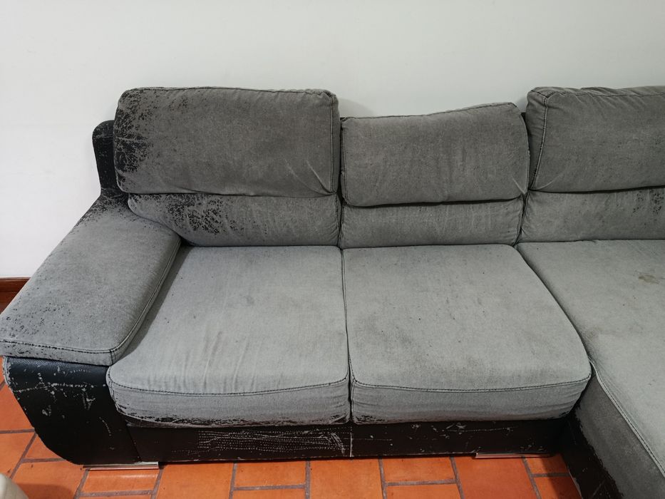 Sofá 3 lugares grande !